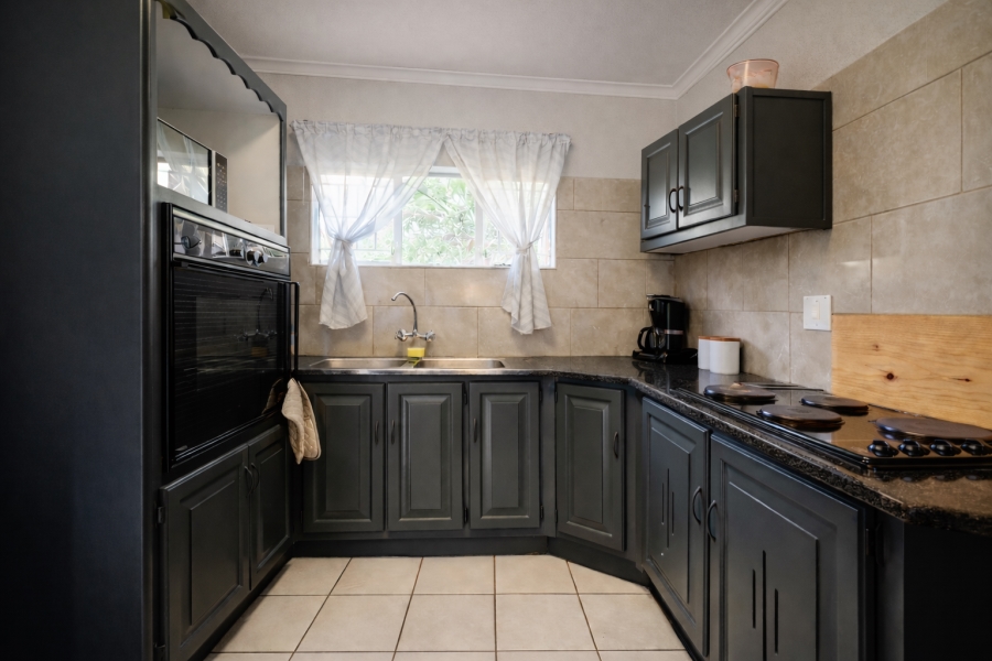 2 Bedroom Property for Sale in Safari Gardens North West